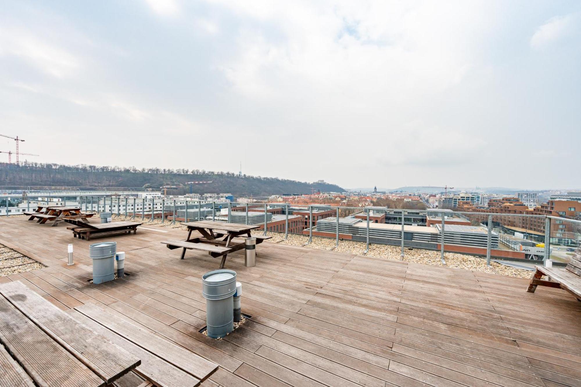 Family Apartment Praha Bagian luar foto