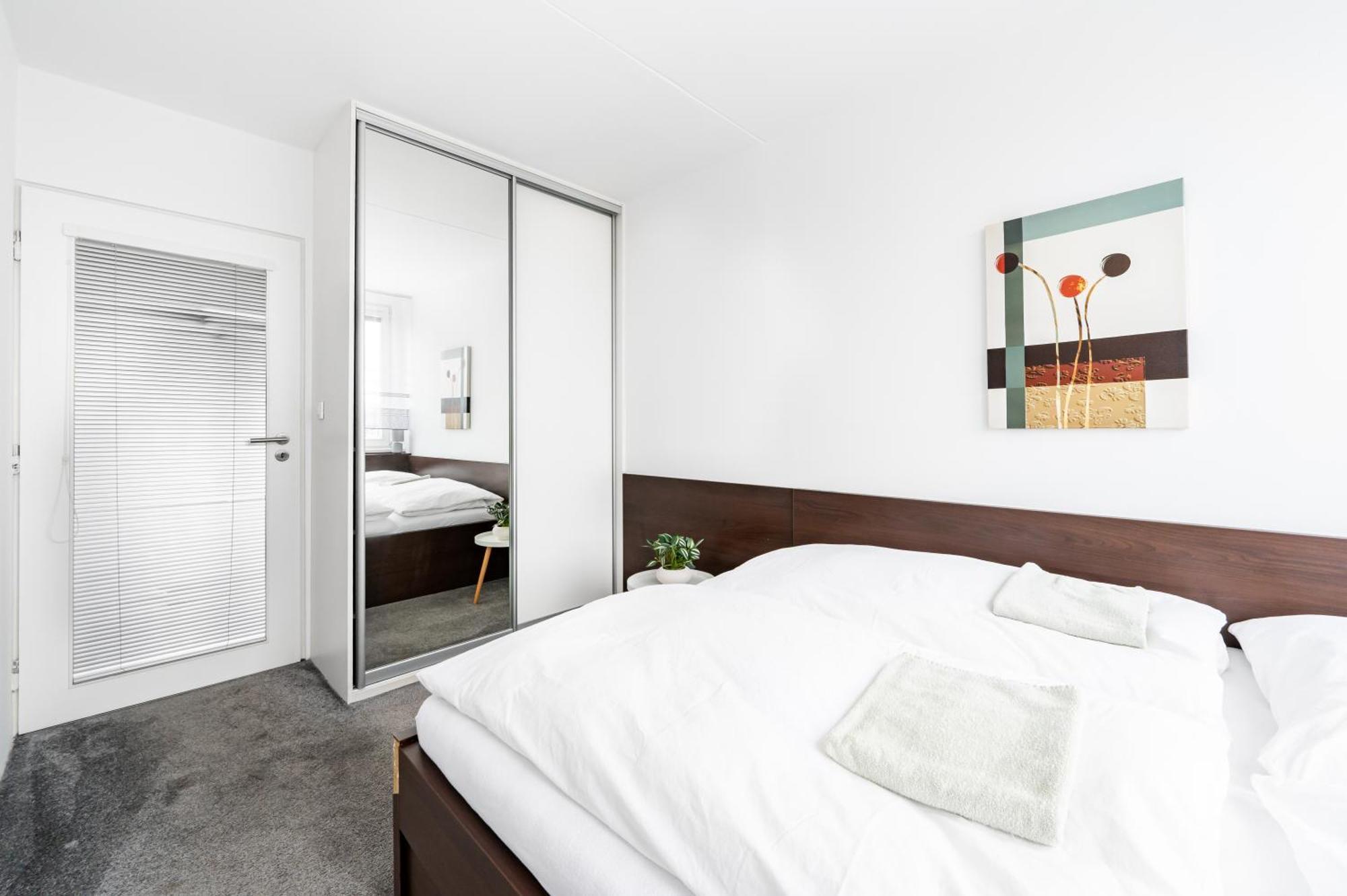 Family Apartment Praha Bagian luar foto